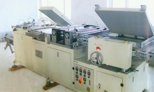 Fully automatic reciprocating paper folding machine 滤清器滤纸折叠机Filter paper folding machine 滤纸打褶机Filter paper pleating machine 滤纸折叠机Filter paper folding machine 滤纸折纸机Paper Paper Folding Machine