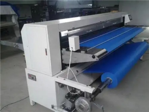 Filter paper pleating machine Fully automatic reciprocating origami machine Automatic servo folding machine Filter folding machine Filter paper folding machine Automatic knife pleating machine